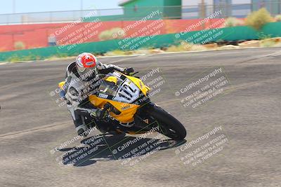 media/Jun-05-2022-WERA (Sun) [[64b01df28d]]/Race 13 senior superbike/